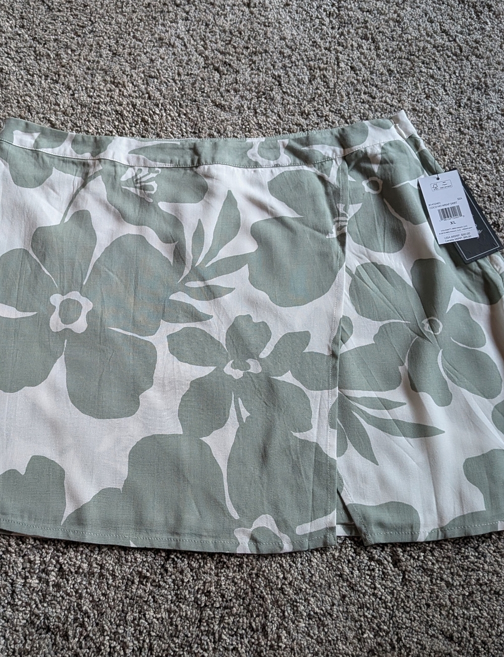 Volcom Sage Green And Off White Skirt.  New With Tags